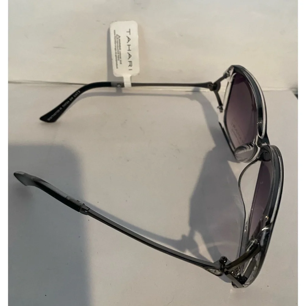 Tahari TH 724 Black Frame charcoal lens oversize  Sunglasses